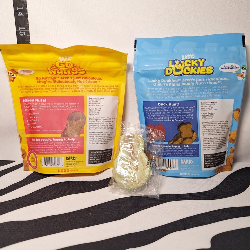 NWT Bark BarkBox Beg -n- Bag Theme with 2 toys and 3 treats - Small Dogs - Picture 11 of 16